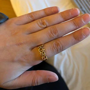 Ring KISS - 🤍