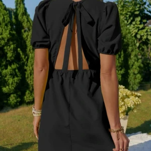 Klänning - Säljer en oanvänd klänning ifrån shein💓(den är endast testad)💓 ord pris 149kr💓 kom privat för fler bilder eller om du har några frågor💓(priset kan diskuteras)