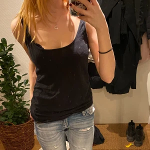 Linne xs - Linne från Cubus i strl xs men sitter mer som en S. Säljer då jag helt enkelt inte behöver det🫶