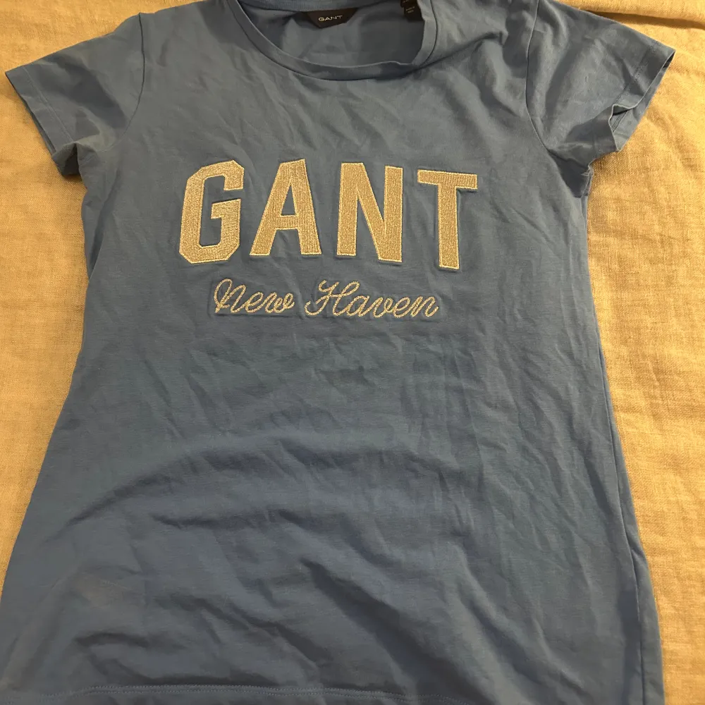 T shirt Gant. T-shirts.