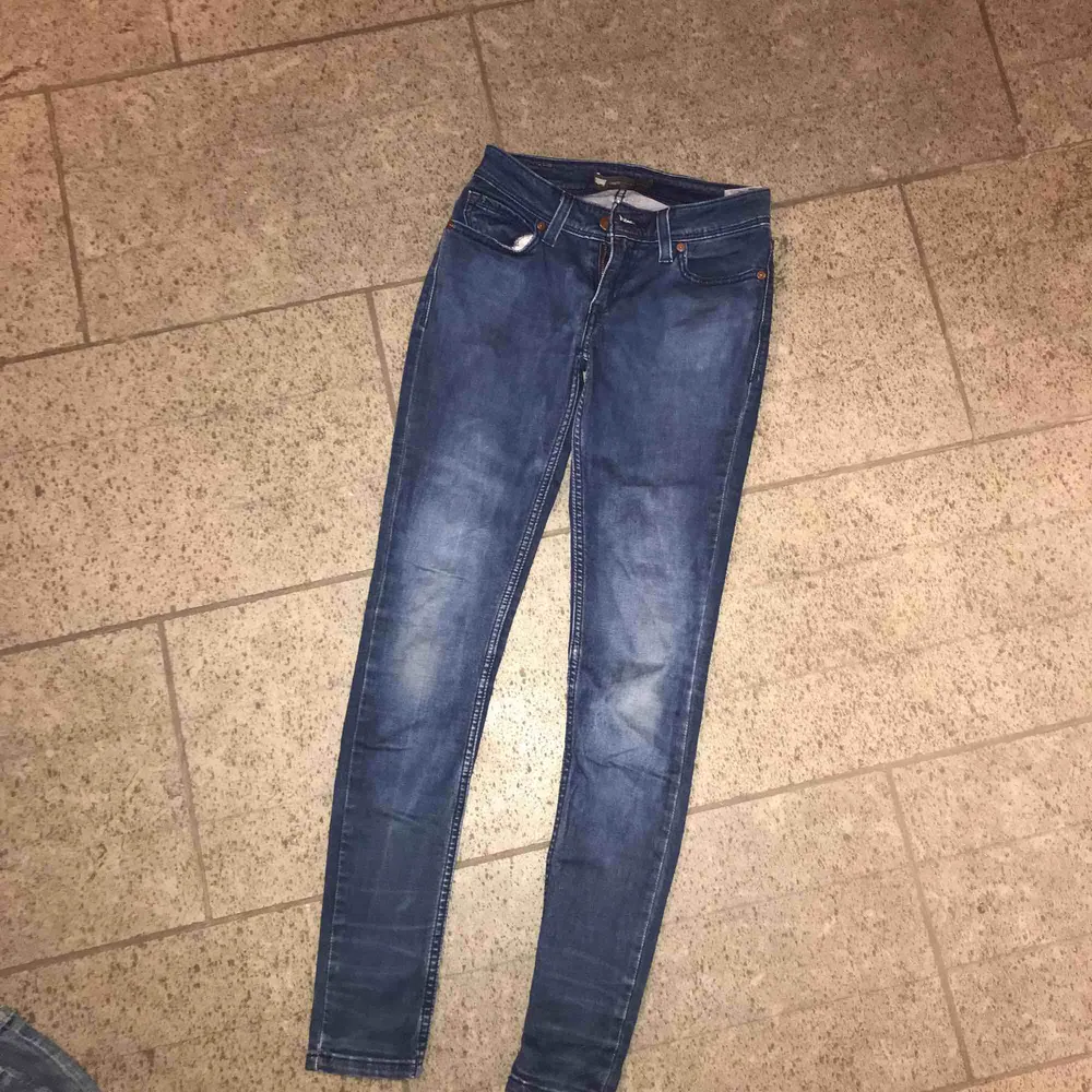 Jeans leggings från Levis, fint skick!  . Jeans & Byxor.
