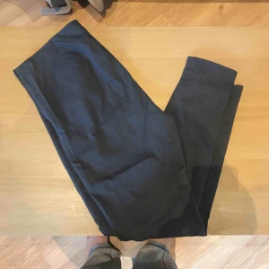  - High waisted cropped grey dress pant