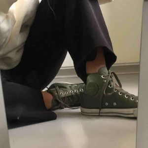  - Sugen på att hoppa på converse-trenden? Här har du de snyggaste! Frakt tillkommer 💙