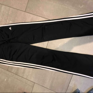 Adidas yoga pants  - Adidas yoga pants 