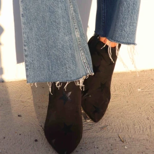  - Boots från anine bing x ginatricot storlek 36. Frakt 63kr spårbart 