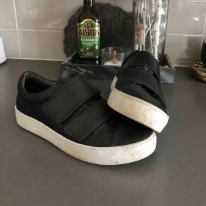  - Skor från vagabond i äkta skinn, nypris 1300!