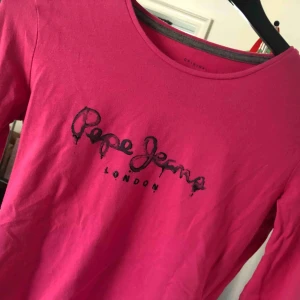  - Fri frakt vid köp! Ca 3 år gammal! Endast swish betalning 