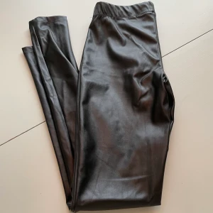 skinntajts - superfina, inga skador knappt använda🥰