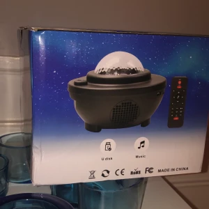 LED STARLIGHT!✨✨✨ - HELT nya starlights till salu! Har verkligen inte använt dem en enda gång förut till den här bilden! Råkade nämligen beställa hem 2 till mig själv när jag egentligen endast skulle ha en, så behåller ena å säljer den andra. Den kom hem till mig precis idag så säljer även för samma pris som ja köpte! 🤗 Kontakta mig vid intresse!😍