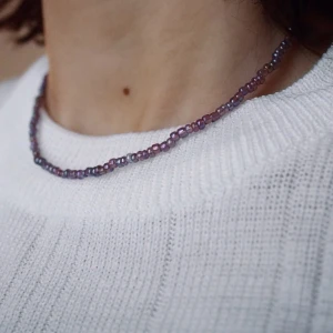 Handgjort halsband  - Stilrent och enkelt halsband 