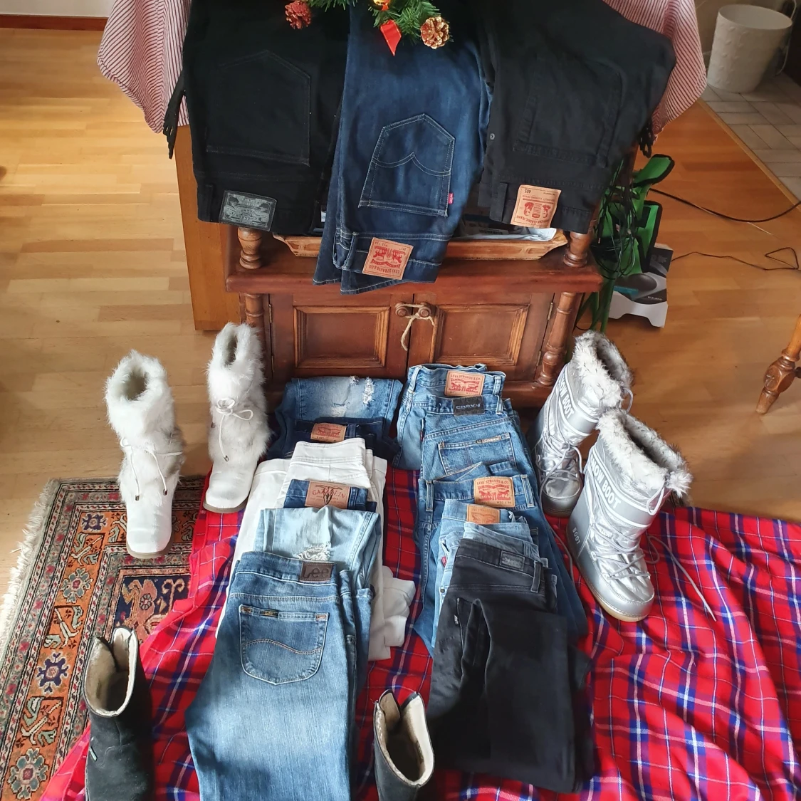 LEVI'S JEANS, OXYGEN, LEE ,AMERICAN GRANT OCH CHANVY - 91