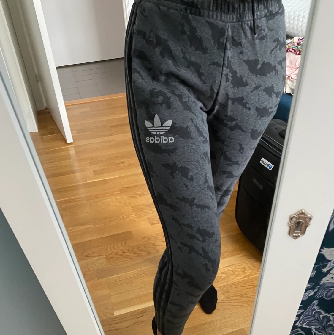 Adidas mjukisbyxor! - 91