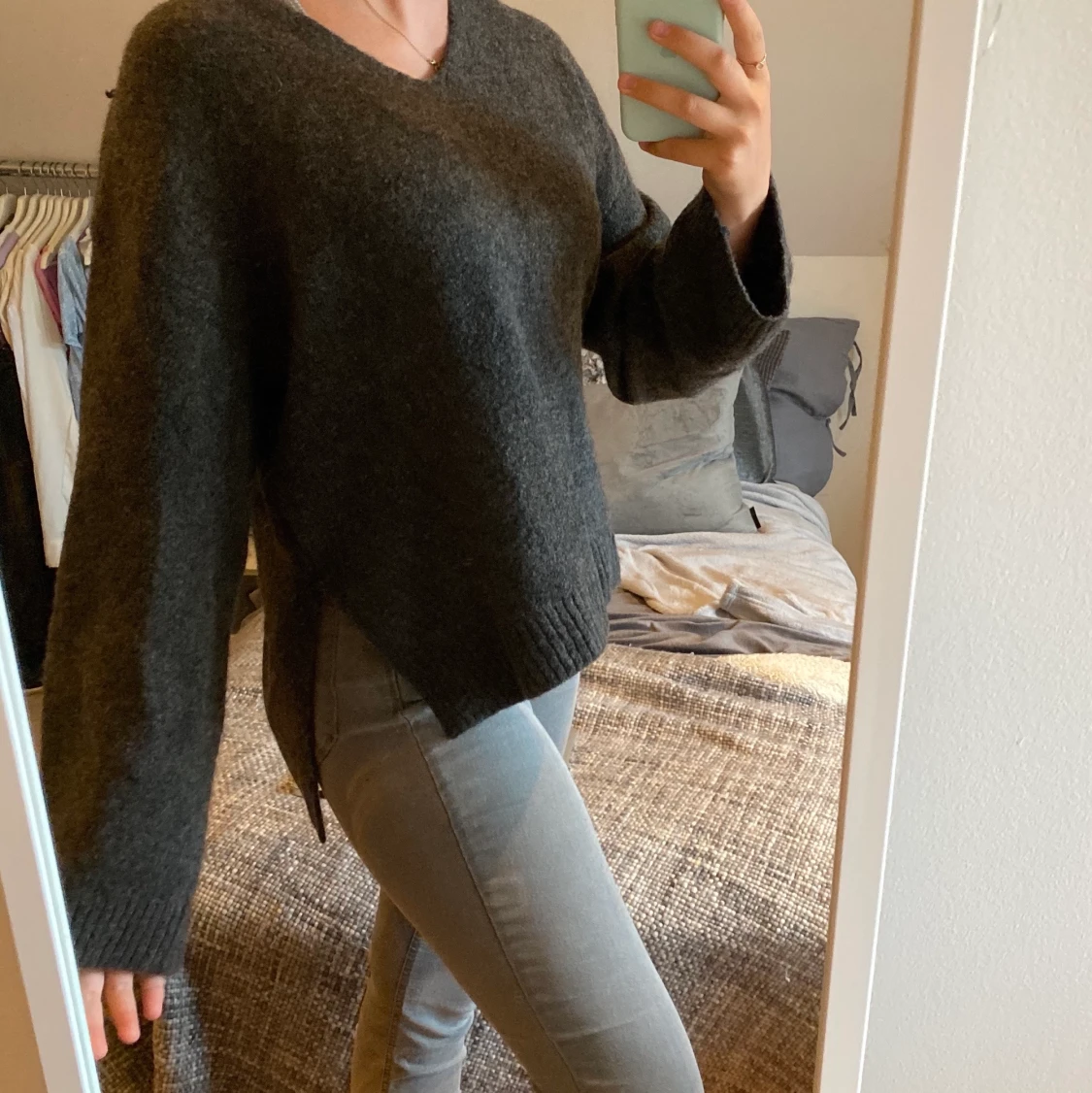 Mörkgrå tröja!  - 90
