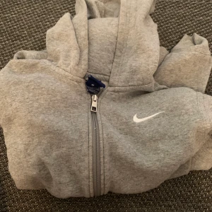 nike kofta - Nike kofta strlk: S pris: 150kr