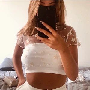 Meshtopp med stjärnor - Superfin meshtopp med stjärnor på från Shein! Perfekt till fest med något under ☺️