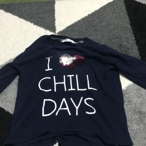 Långärmad tröja  - Tröja i storlek 156-152 