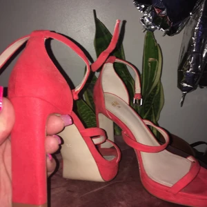 BROADWAY - Heels med bred klack i mockaimitation💯 Använda vid ett tillfälle