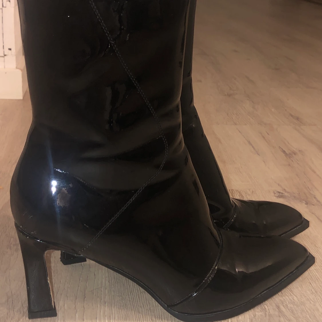 Lack boots med klack  - 90