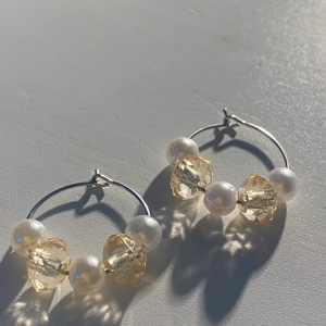 Fina handgjorda örhängen  - Oanvända och handgjorda örhängen !! Kontakta för fler bilder och/eller frågor)) köp gärna!