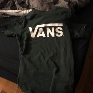Vans tröja - Mörkgrön tshirt från vans
