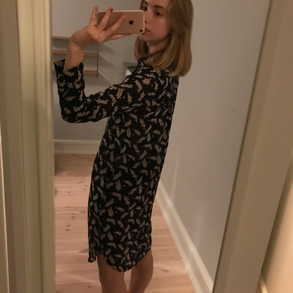 Ganni klänning - 90