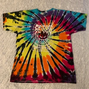 Spitfire Tiedye T-Shirt  - Tiedye Spitfire T-Shirt  Storlek; L Bra skick (använd 5-6 gånger)   Köparen står för frakt.