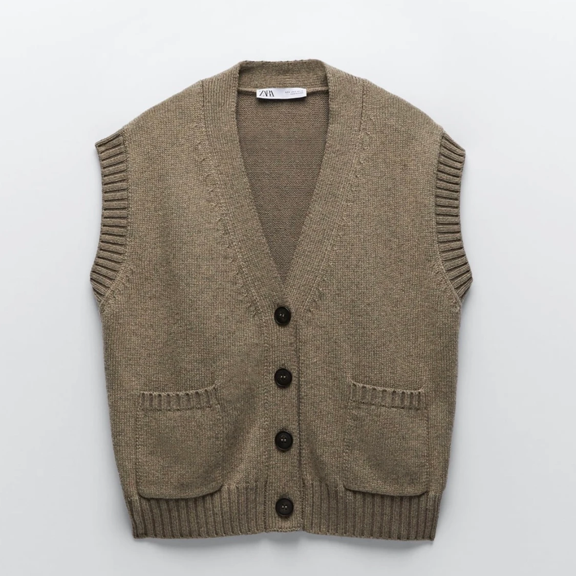 Näst intill ny väst från Zara! Brunt garn, varm & extremt skön!