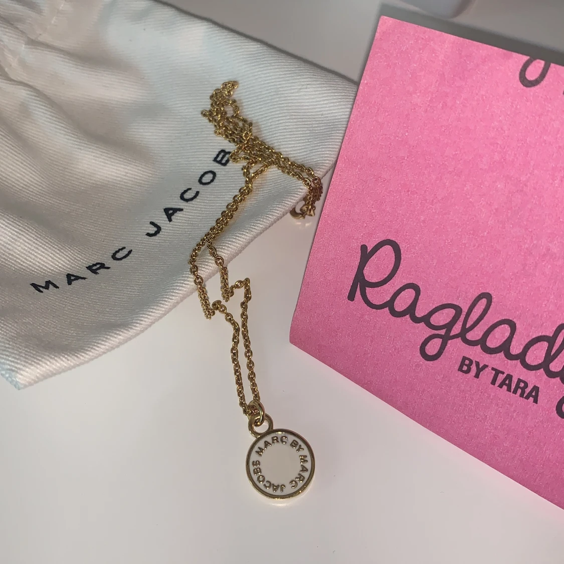 Marc Jacobs halsband - 91