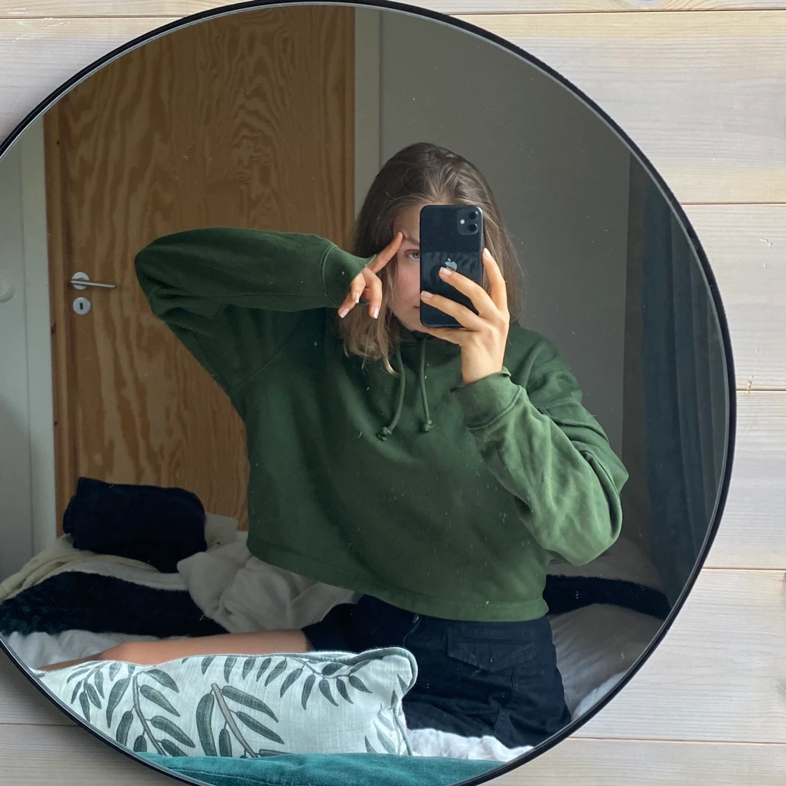 SUPERMYSIG HOODIE FRÅN WEEKDAY - 91