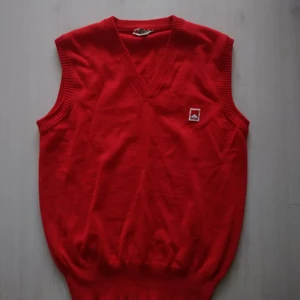 Vintage Marlboro vest  - Det är att buda som gäller för denna vi kan börja med 500kr 