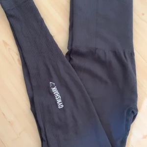 Gymshark storlek s power down - I nyskick! Storlek s frakt tillkommer