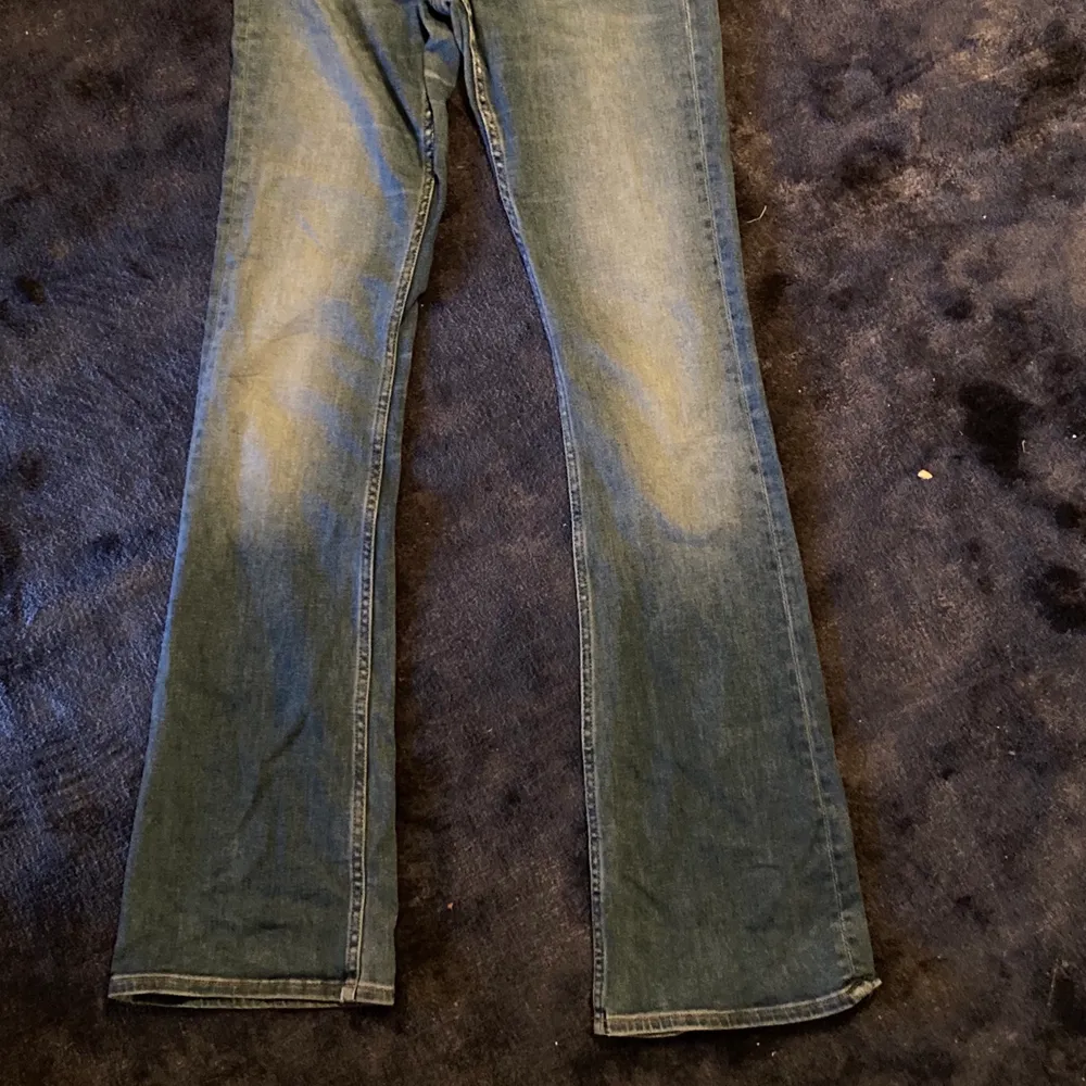 Supersnygga jeans från crocker! Skriv för bättre bilder💖. Jeans & Byxor.