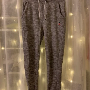 Mjukis byxor - Mjukis från lager 157, använda men ej slitna på något sätt. 50kr eller bud!