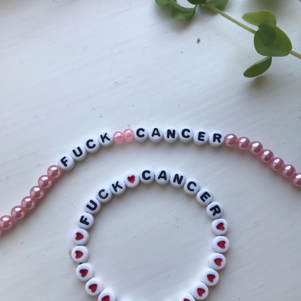 fuck cancer armband - Accessoarer | Plick Second Hand