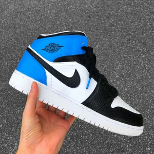 Air Jordan 1 Custom - Skriv till @bybella.customs på instagram för info samt fler bilder på mina skor💖