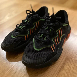 Adidas ozweego - Adidas ozweegoskor i fint skick, sparsamt använda