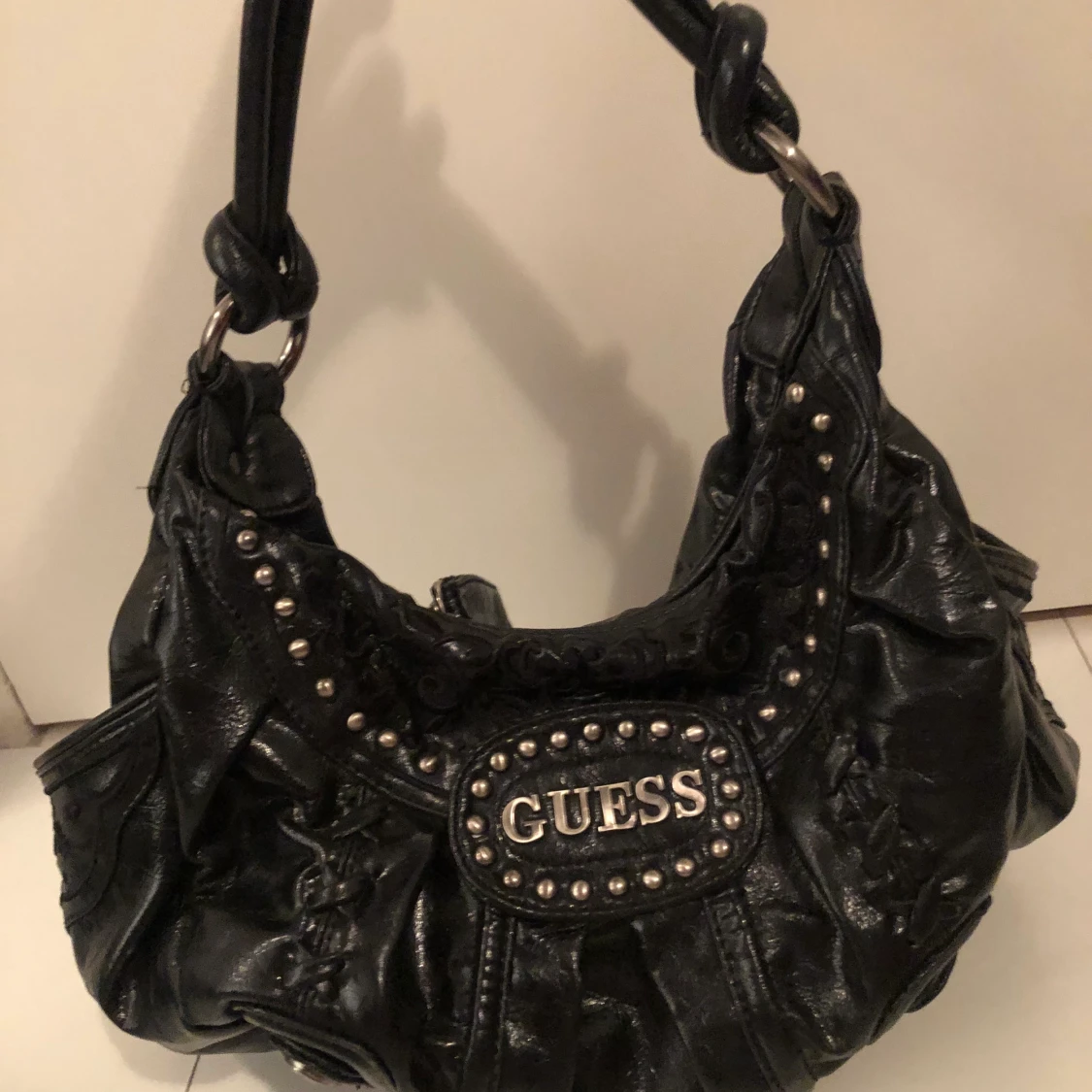 VINTAGE GUESS VÄSKA
