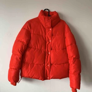  - Vinterjacka i fint skick. Köpare betalar frakten. 