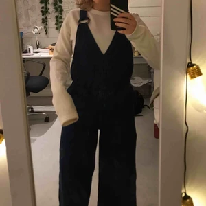 Hängselbyxor  - Fina hängselbyxor med prislappen kvar! Frakt tillkommer 💖