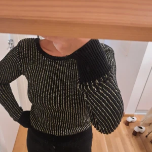 & other stories  - Fin stickad tröja med öppen rygg. Använd max 3 gånger 