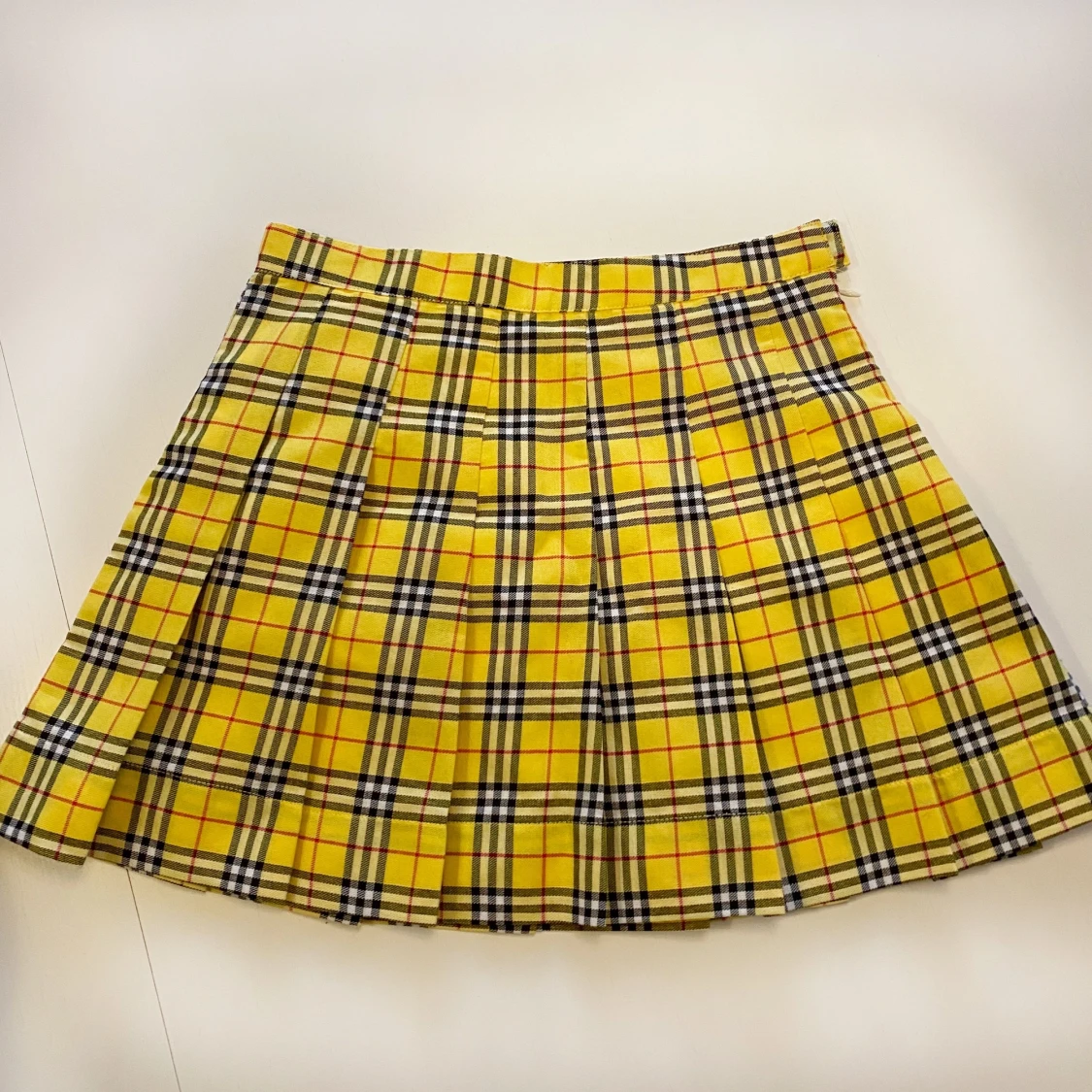 american apparel clueless