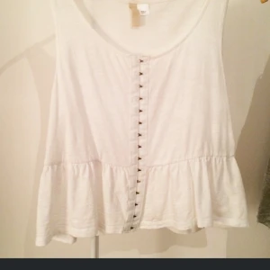  - Ifrån h&ms conscious collection. 