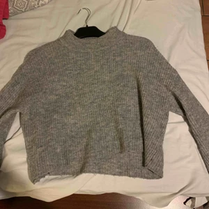 Tröja - Grå tröja