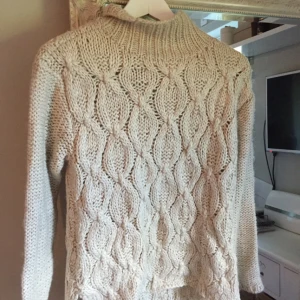  - Kabel stickad tröja från H&M 