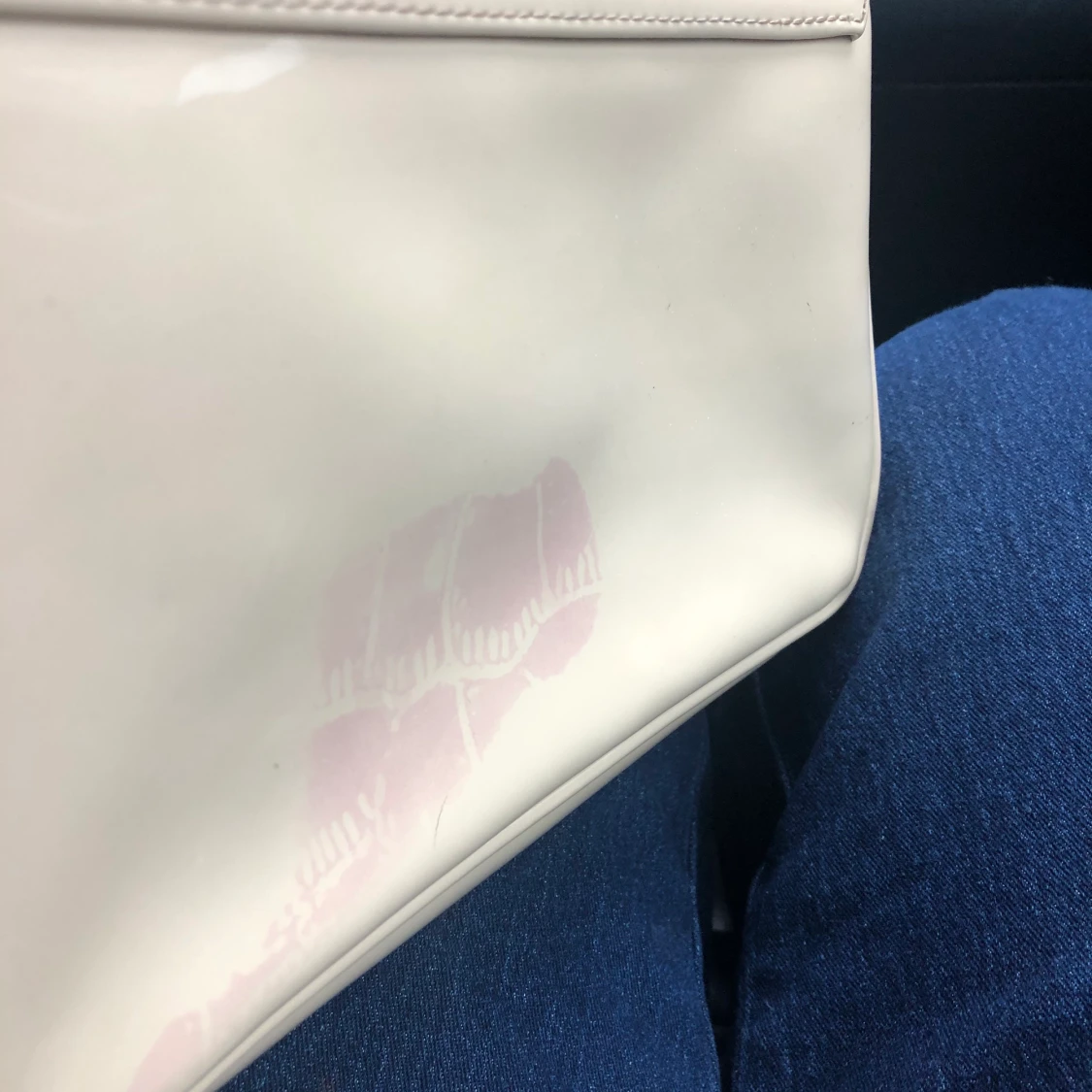 Beige lackad minibag - 91