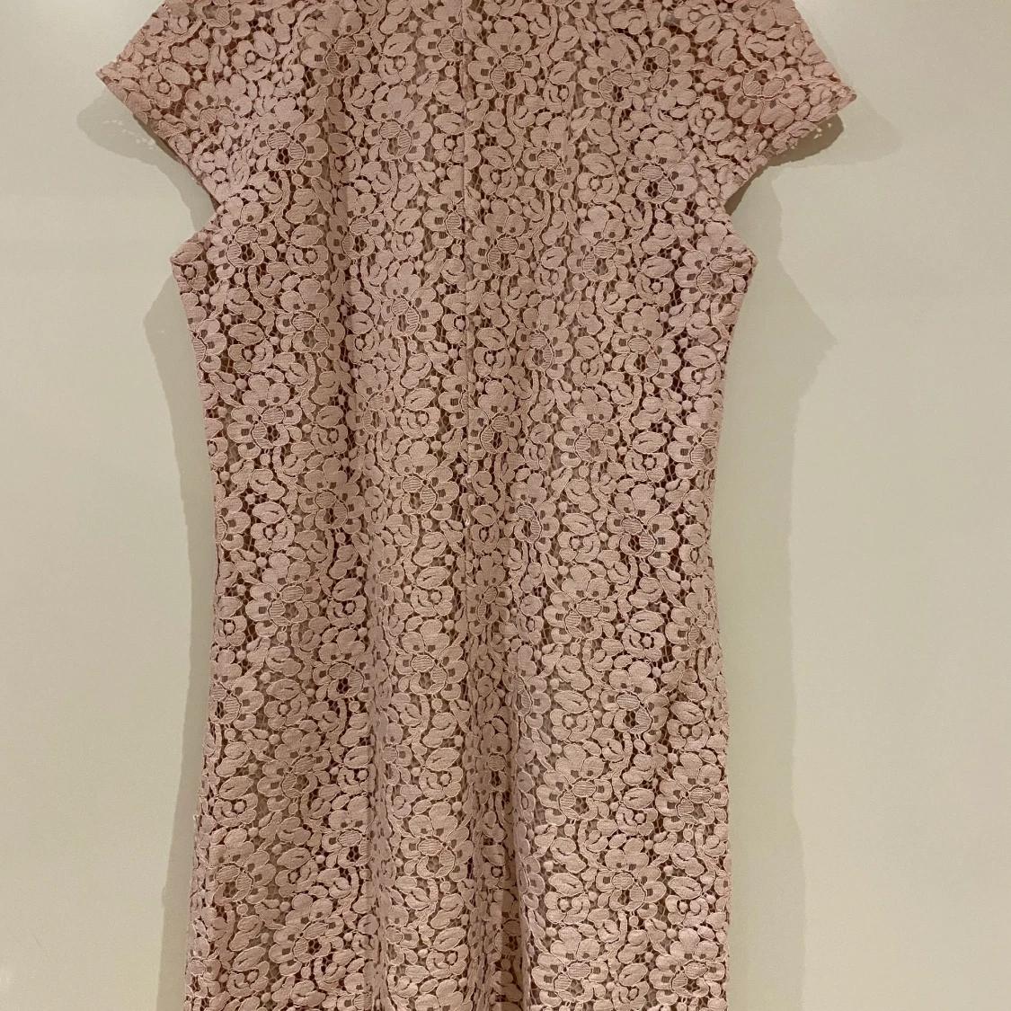 Rosa klänning i spets från zara, Small  - 90