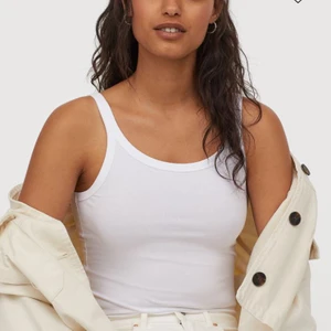 Basic vita linnen🥰 - Har 4 (tror jag) linnen som är helt oanvända å kvar i original förpackning. De är kvar från när jag färgade tröjor å vet inte vad jag ska göra av dem. 