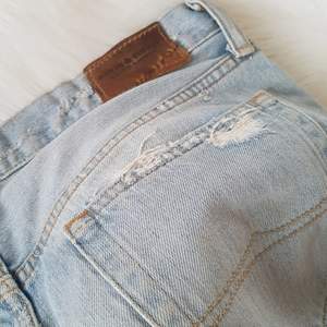 Äkta Ralph Lauren jeans i storlek 29 Använd 1 gång. Original pris 1299 kr!