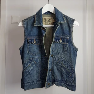  - Jeans väst från USA 