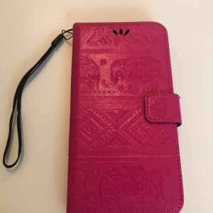  - Iphone 7 plus plånboksfodral.Använda bara en gång.Rosa